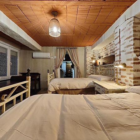 Apartamentos Casa Nino Montefrio Luaran gambar