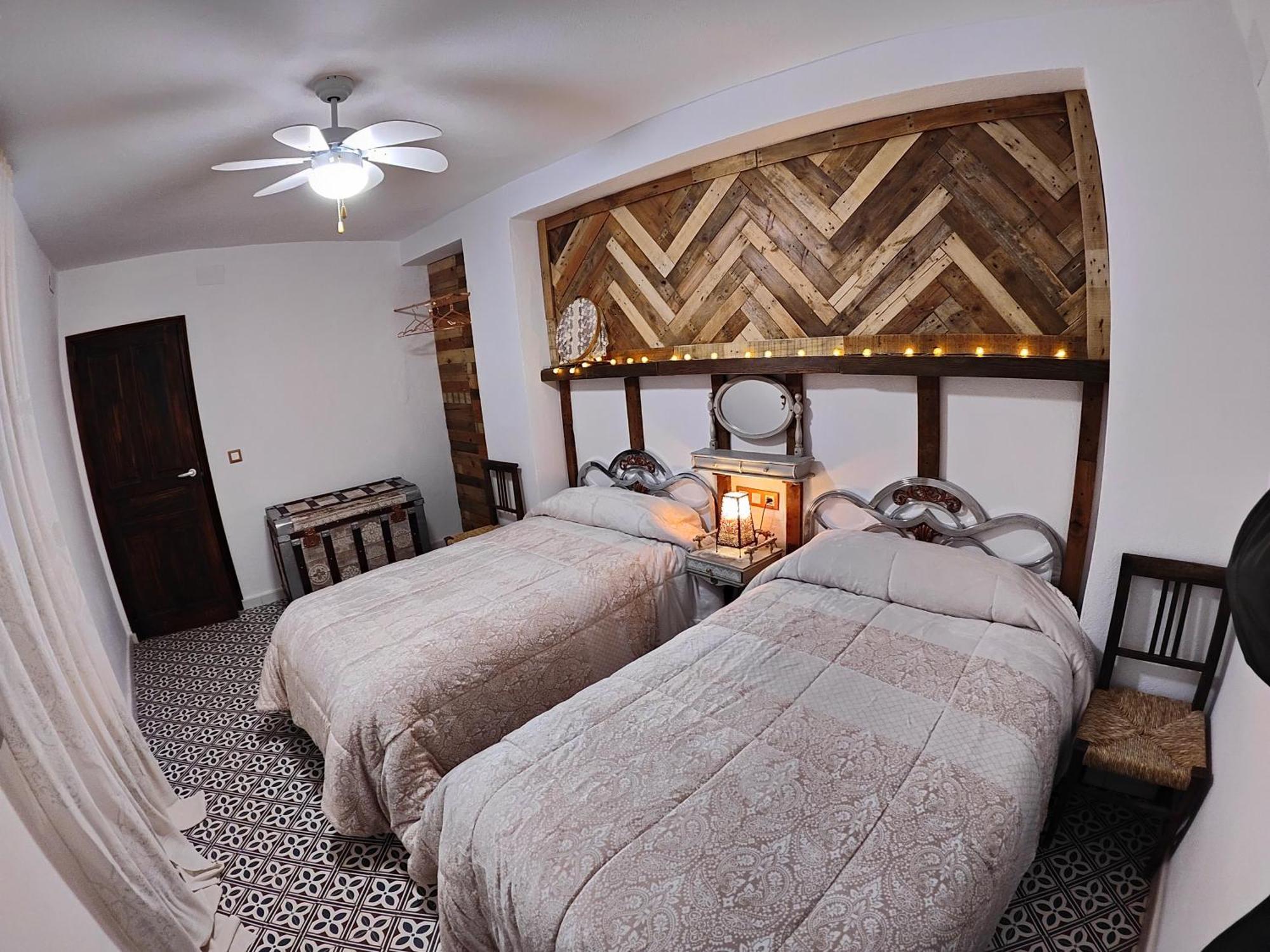 Apartamentos Casa Nino Montefrio Luaran gambar